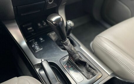 Toyota Land Cruiser Prado 120 рестайлинг, 2003 год, 1 801 000 рублей, 13 фотография