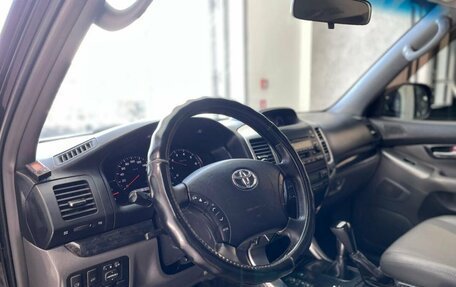 Toyota Land Cruiser Prado 120 рестайлинг, 2003 год, 1 801 000 рублей, 11 фотография