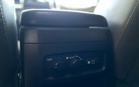Toyota Land Cruiser Prado 120 рестайлинг, 2003 год, 1 801 000 рублей, 18 фотография