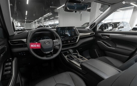 Toyota Highlander, 2025 год, 5 540 000 рублей, 7 фотография