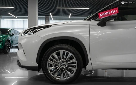Toyota Highlander, 2025 год, 5 540 000 рублей, 32 фотография