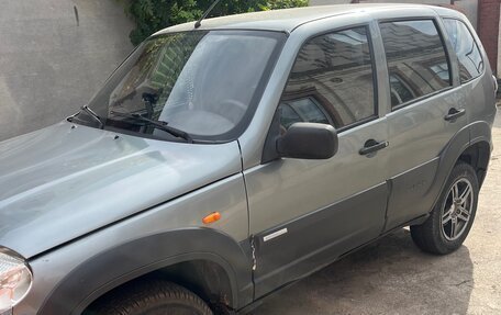 Chevrolet Niva I рестайлинг, 2009 год, 500 000 рублей, 4 фотография