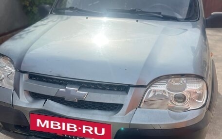 Chevrolet Niva I рестайлинг, 2009 год, 500 000 рублей, 3 фотография