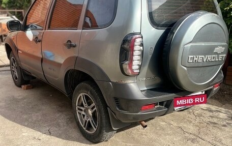 Chevrolet Niva I рестайлинг, 2009 год, 500 000 рублей, 5 фотография