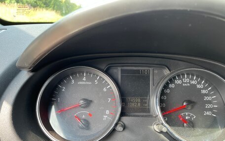 Nissan Qashqai, 2010 год, 890 000 рублей, 9 фотография