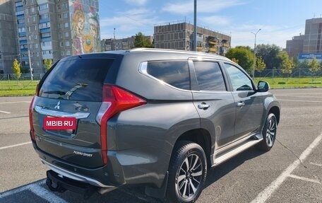 Mitsubishi Pajero Sport III рестайлинг, 2020 год, 2 986 000 рублей, 6 фотография