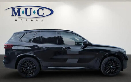 BMW X5, 2022 год, 12 150 000 рублей, 3 фотография
