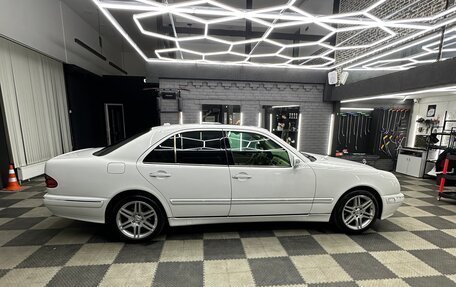 Mercedes-Benz E-Класс, 2001 год, 900 000 рублей, 5 фотография