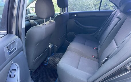 Toyota Avensis III рестайлинг, 2006 год, 650 000 рублей, 10 фотография