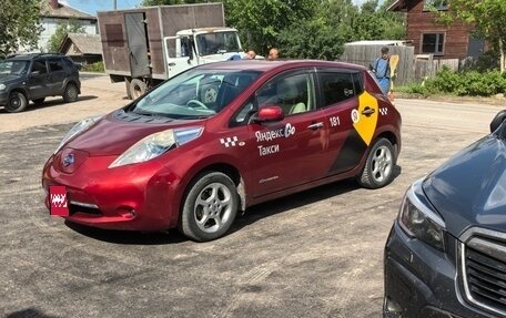 Nissan Leaf I, 2012 год, 550 000 рублей, 1 фотография