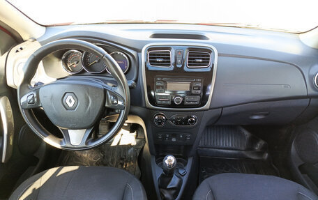 Renault Sandero II рестайлинг, 2015 год, 810 000 рублей, 14 фотография
