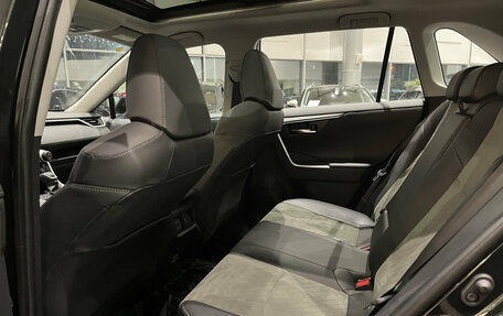 Toyota RAV4, 2025 год, 4 066 000 рублей, 12 фотография