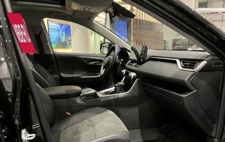 Toyota RAV4, 2025 год, 4 066 000 рублей, 11 фотография