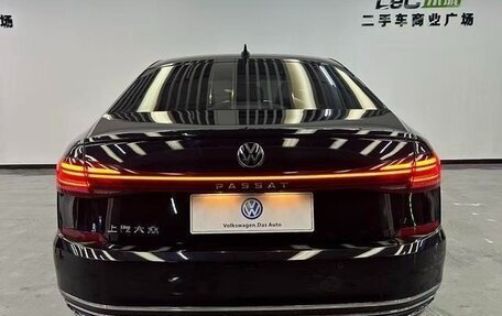 Volkswagen Passat B8 рестайлинг, 2021 год, 1 712 000 рублей, 3 фотография