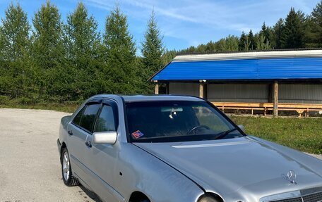 Mercedes-Benz E-Класс, 1997 год, 280 000 рублей, 4 фотография