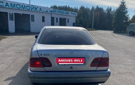 Mercedes-Benz E-Класс, 1997 год, 280 000 рублей, 7 фотография