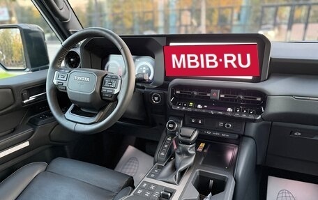 Toyota Land Cruiser Prado, 2024 год, 11 200 000 рублей, 11 фотография