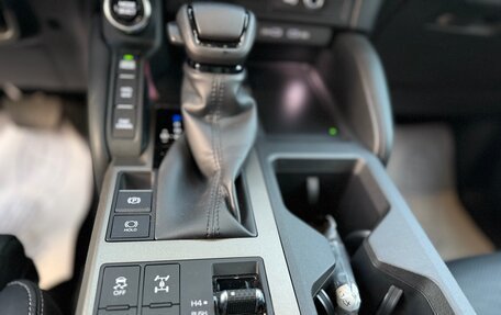 Toyota Land Cruiser Prado, 2024 год, 11 200 000 рублей, 17 фотография