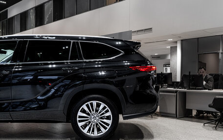 Toyota Highlander, 2025 год, 5 799 000 рублей, 8 фотография
