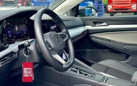 Volkswagen Golf VIII, 2021 год, 1 700 000 рублей, 10 фотография