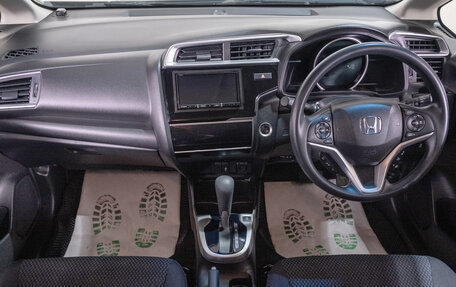 Honda Fit III, 2018 год, 1 449 000 рублей, 9 фотография