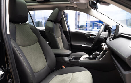 Toyota RAV4, 2025 год, 4 499 000 рублей, 15 фотография