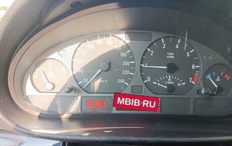 BMW 3 серия, 2003 год, 470 000 рублей, 6 фотография