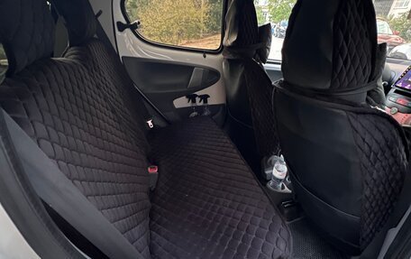 Peugeot 107 I рестайлинг, 2011 год, 590 000 рублей, 16 фотография