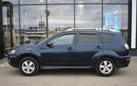 Mitsubishi Outlander III рестайлинг 3, 2010 год, 700 000 рублей, 8 фотография