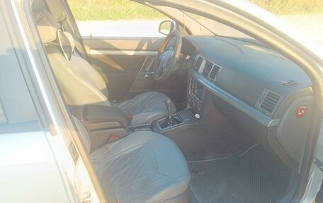 Opel Vectra C рестайлинг, 2004 год, 267 000 рублей, 11 фотография