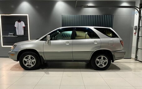 Lexus RX IV рестайлинг, 1999 год, 855 000 рублей, 2 фотография