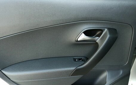 Volkswagen Polo VI (EU Market), 2019 год, 1 375 900 рублей, 25 фотография