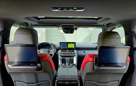 Toyota Land Cruiser, 2022 год, 12 000 000 рублей, 8 фотография