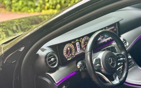 Mercedes-Benz E-Класс, 2020 год, 3 850 000 рублей, 5 фотография