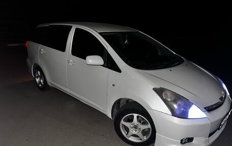 Toyota Wish II, 2004 год, 900 000 рублей, 6 фотография