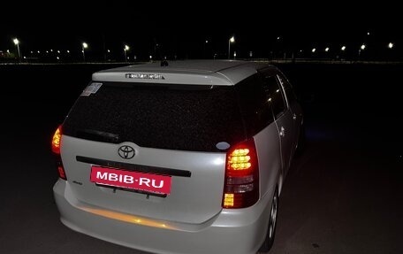 Toyota Wish II, 2004 год, 900 000 рублей, 4 фотография