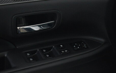 Mitsubishi Outlander III рестайлинг 3, 2022 год, 2 340 000 рублей, 9 фотография