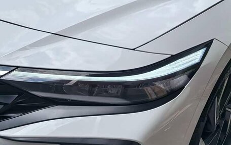 Hyundai Elantra, 2025 год, 1 700 000 рублей, 4 фотография