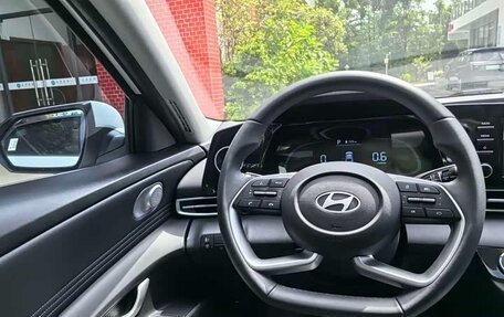 Hyundai Elantra, 2025 год, 1 700 000 рублей, 12 фотография