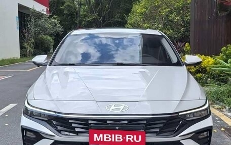 Hyundai Elantra, 2025 год, 1 700 000 рублей, 2 фотография