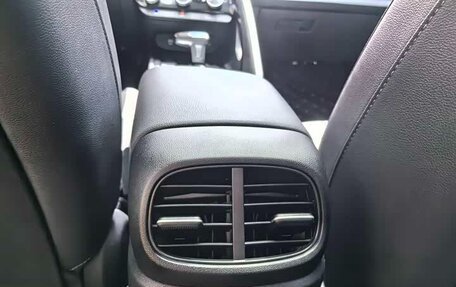Hyundai Elantra, 2025 год, 1 700 000 рублей, 15 фотография
