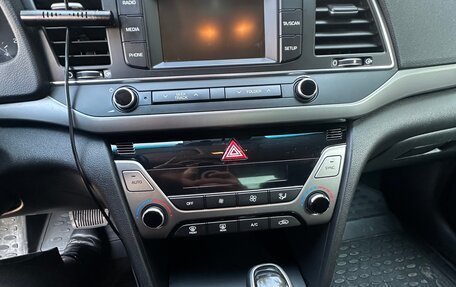 Hyundai Elantra VI рестайлинг, 2017 год, 1 620 000 рублей, 13 фотография