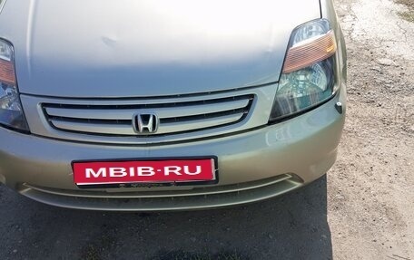 Honda Stream I рестайлинг, 2001 год, 500 000 рублей, 1 фотография