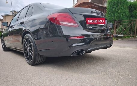 Mercedes-Benz E-Класс, 2019 год, 3 050 000 рублей, 12 фотография