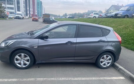 Hyundai Solaris II рестайлинг, 2012 год, 875 000 рублей, 2 фотография