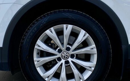 Volkswagen Tiguan II, 2020 год, 2 079 000 рублей, 9 фотография