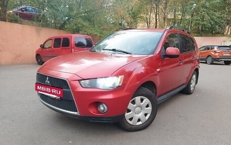 Mitsubishi Outlander III рестайлинг 3, 2010 год, 1 000 000 рублей, 11 фотография