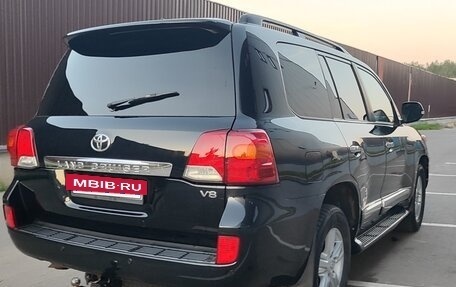 Toyota Land Cruiser 200, 2013 год, 3 200 000 рублей, 2 фотография