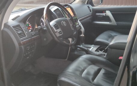 Toyota Land Cruiser 200, 2013 год, 3 200 000 рублей, 7 фотография