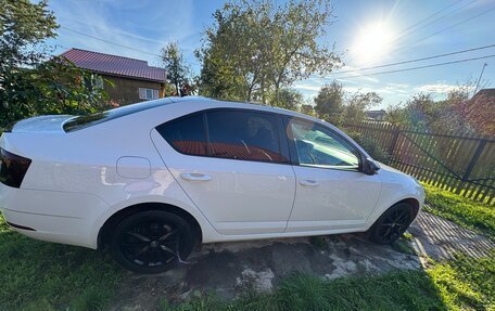 Skoda Octavia, 2018 год, 1 590 000 рублей, 5 фотография